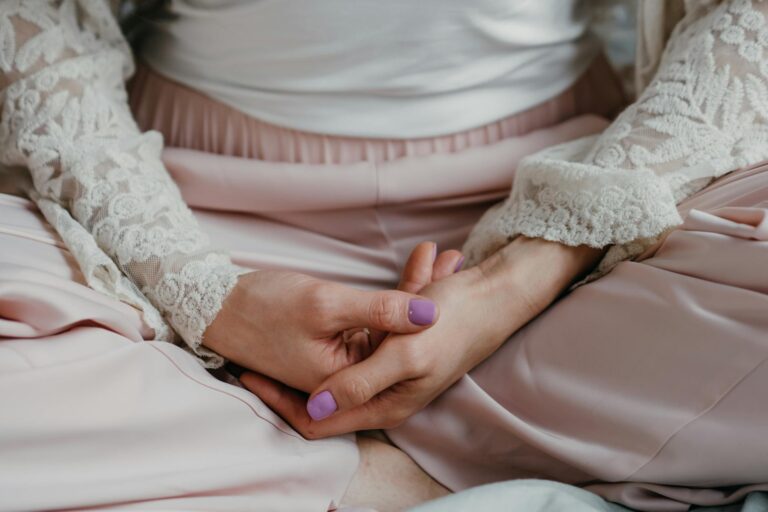 Best Feminine Wellness Rituals: Self-Care Practices for Hormonal Balance