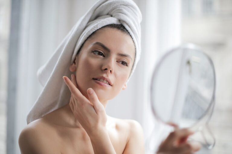 Expert Roundup: 7 Luxury Skincare Ingredients for a Radiant Feminine Glow - herluxerituals