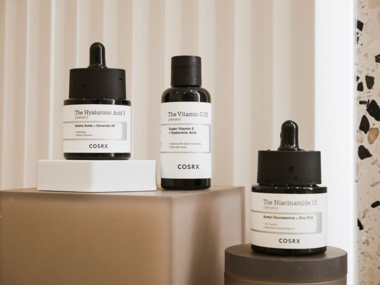 A bright lifestyle photo depicting 5 anti inflammatory skincare ingredients stressed skin building calming routine 30 da