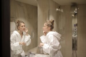 Elevate Your Day: Crafting a Morning Skincare Routine Luxury
